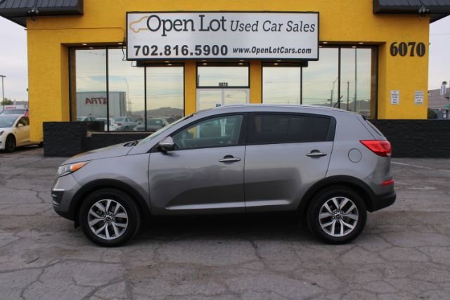 Used 2015 Kia Sportage LX FWD image 2
