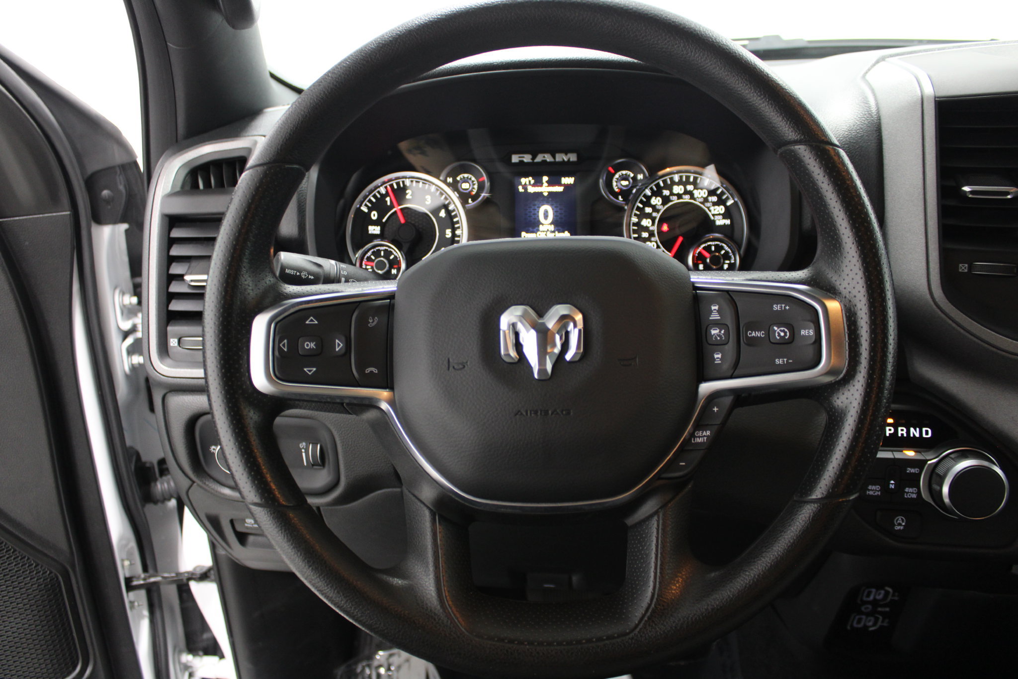 Used 2025 RAM 1500 Tradesman w/ Night Edition AWD/4WD image 27