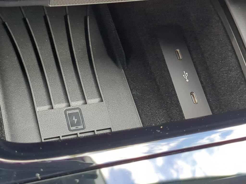 Used 2025 Porsche Cayenne GTS AWD/4WD image 23