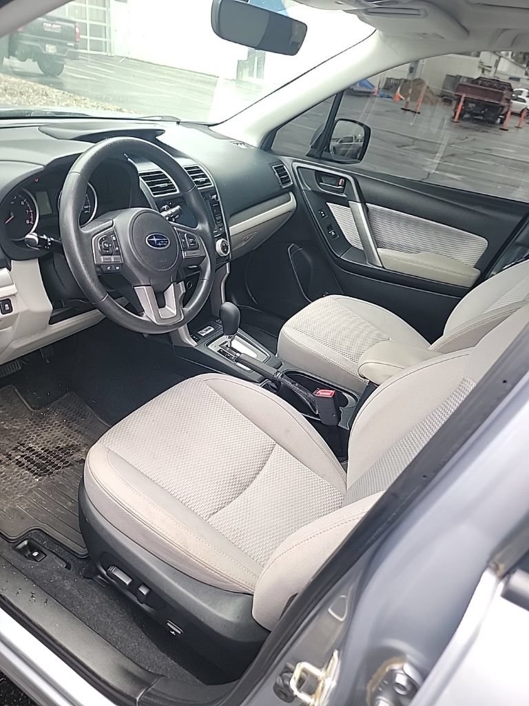 Used 2018 Subaru Forester 2.5i Premium w/ All-Weather Package AWD/4WD image 2