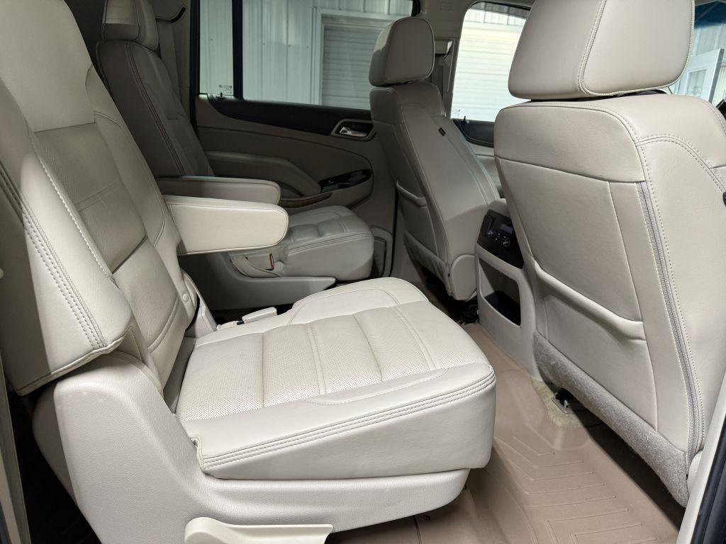 Used 2017 GMC Yukon XL Denali AWD/4WD image 38