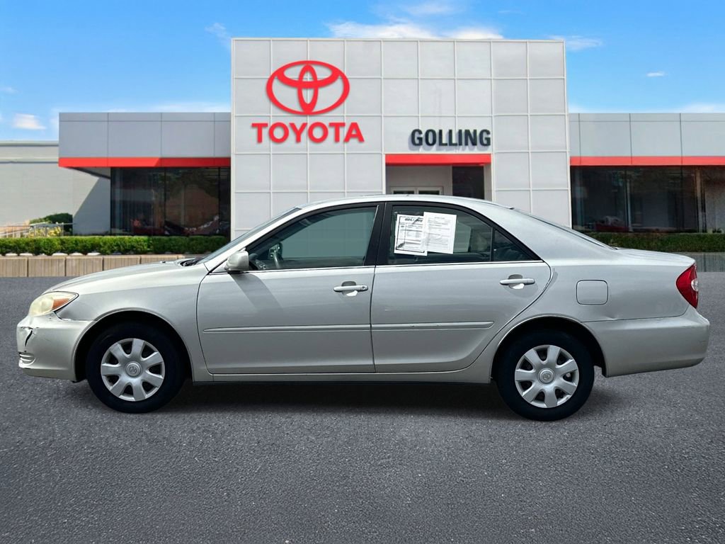 Used 2004 Toyota Camry LE FWD image 2