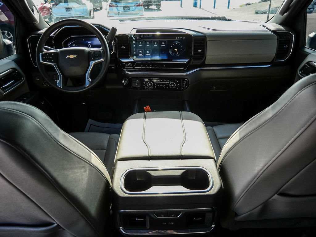 Used 2024 Chevrolet Silverado 2500 LTZ w/ LTZ Convenience Package AWD/4WD image 52