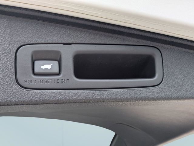 Used 2022 Honda CR-V Touring image 14
