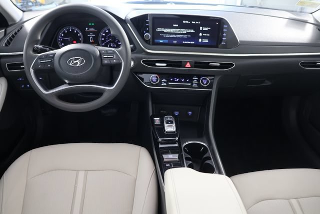 Used 2023 Hyundai Sonata SEL FWD image 2