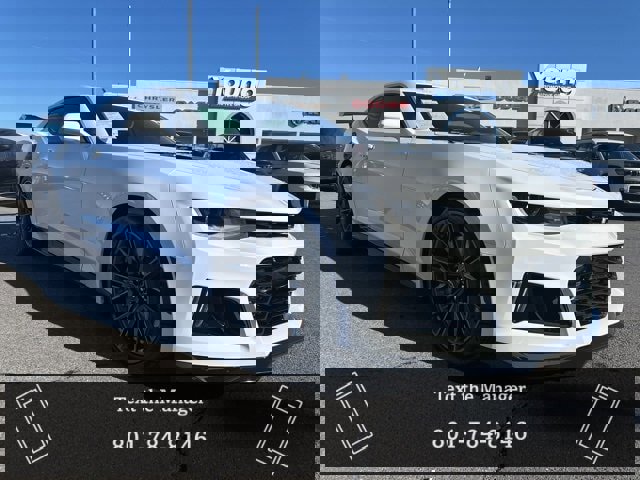 Used 2021 Chevrolet Camaro ZL1 image 1