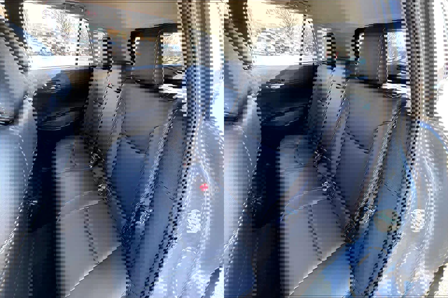 Used 2025 Toyota Corolla Cross XLE w/ Convenience Package image 20