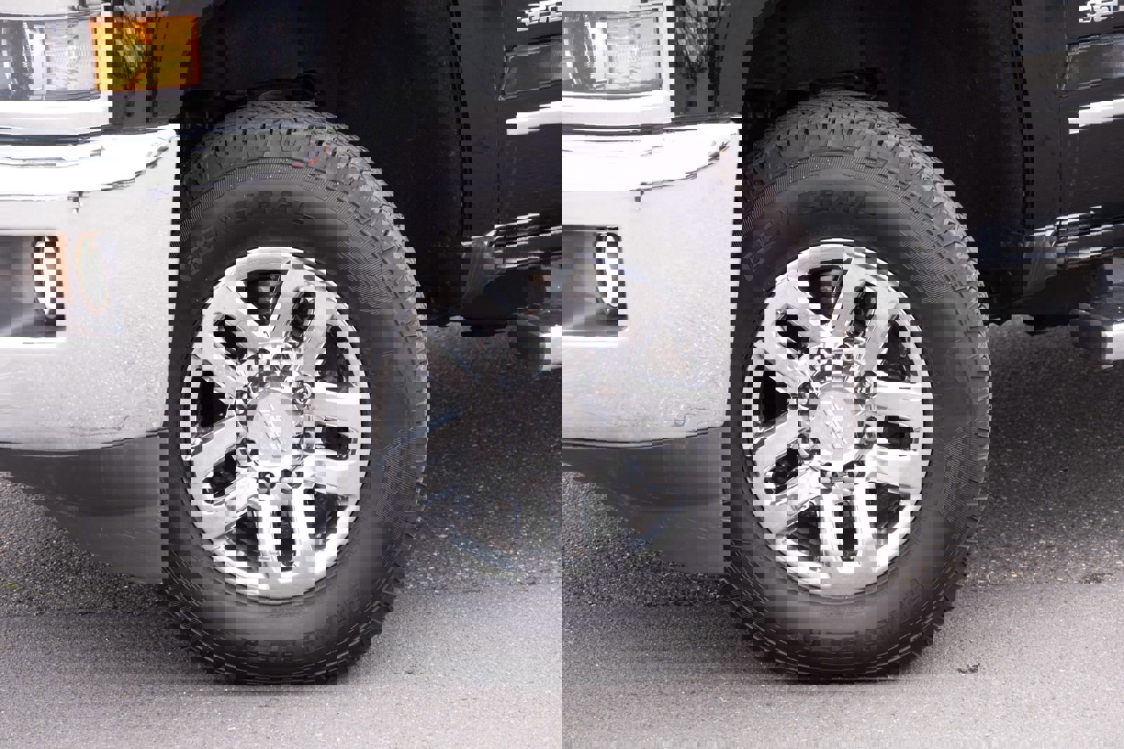 Used 2019 Chevrolet Silverado 3500 LTZ w/ LTZ Plus Package image 25