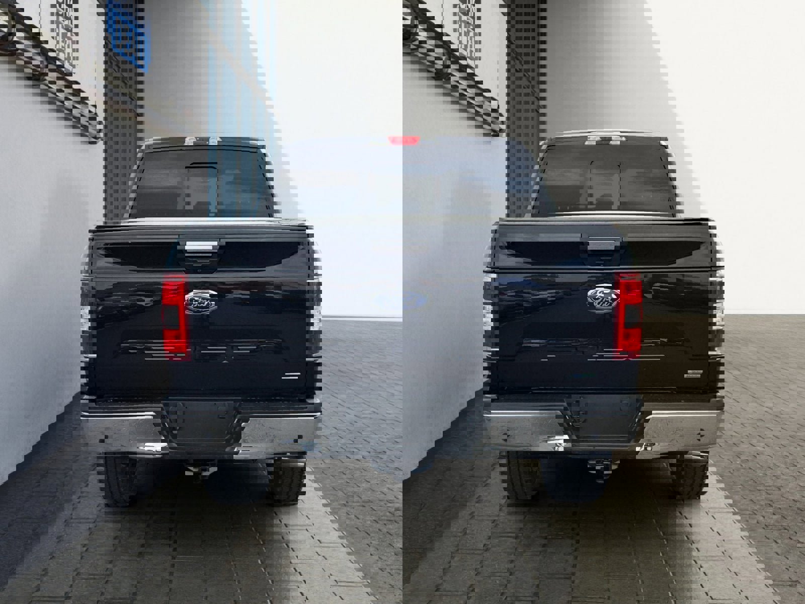 Used 2019 Ford F150 XLT w/ Equipment Group 302A Luxury image 4