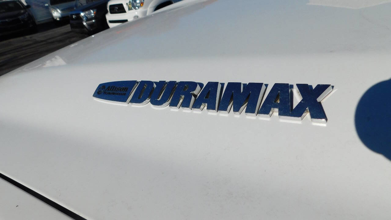Used 2015 Chevrolet Silverado 3500 LT w/ LT Convenience Package image 28