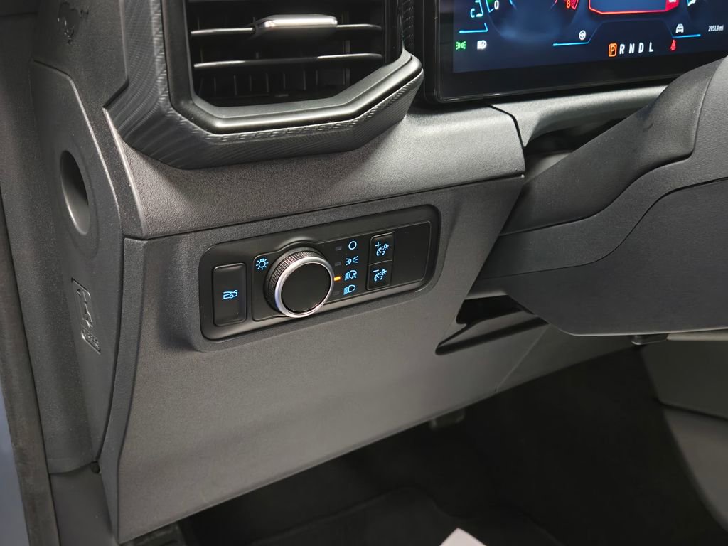 Used 2025 Ford Mustang EcoBoost image 12