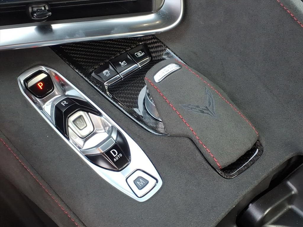 Used 2023 Chevrolet Corvette Stingray Premium Conv w/ Z51 Performance Package RWD image 9