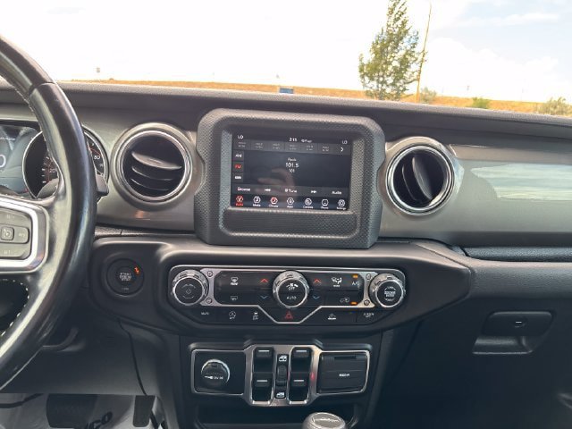 Used 2021 Jeep Gladiator Overland AWD/4WD image 18