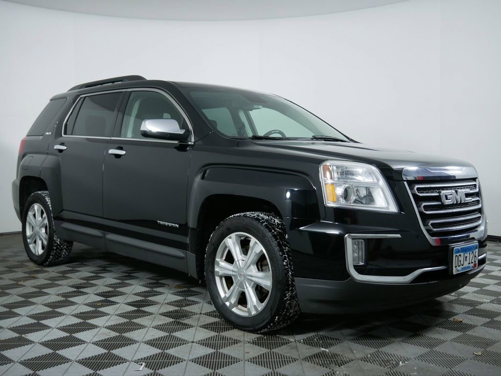 Used 2017 GMC Terrain SLE w/ Chrome Edition image 1