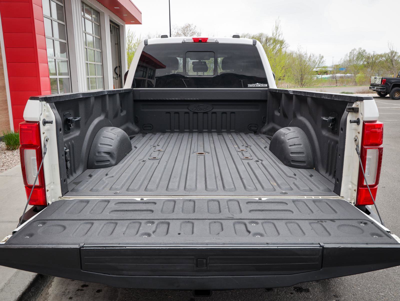 Used 2020 Ford F450 Lariat w/ Lariat Ultimate Package AWD/4WD image 5