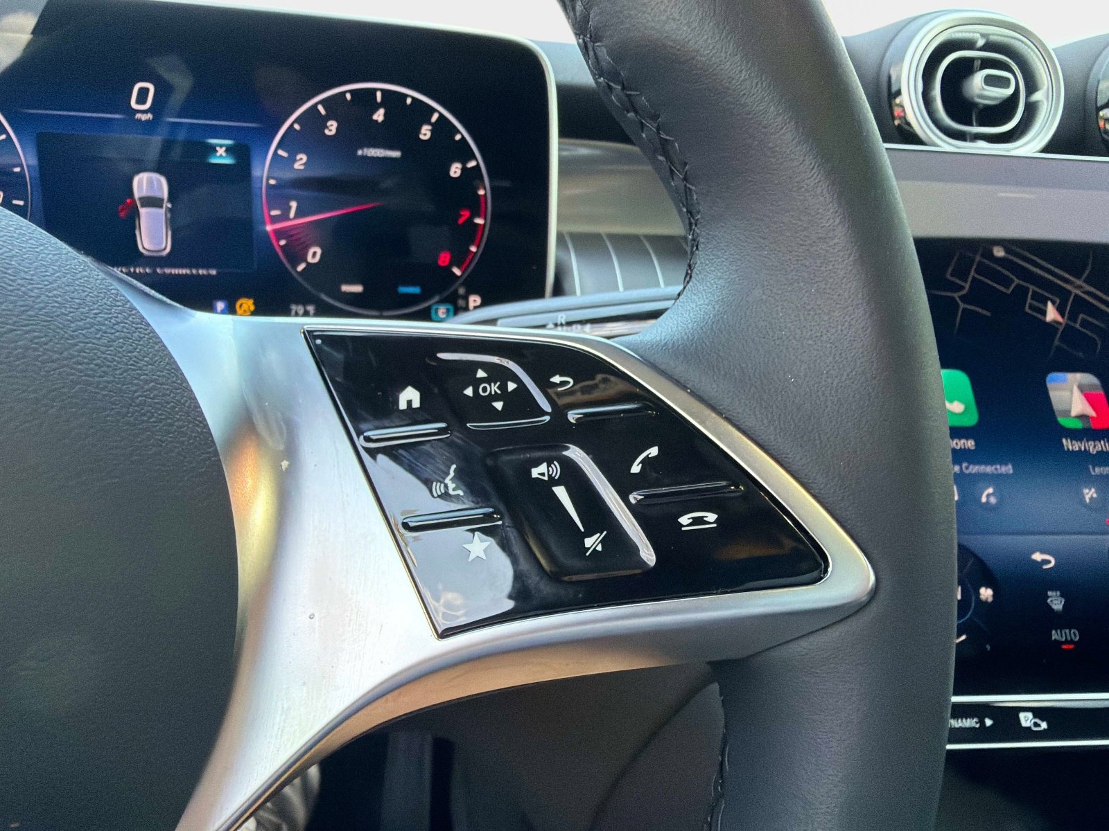 Used 2026 Mercedes-Benz GLC 300 image 27