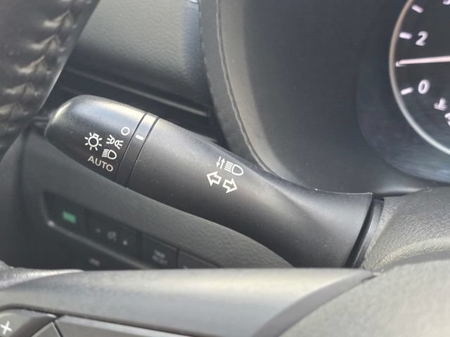 Used 2023 Nissan Sentra SV w/ All-Weather Package FWD image 33