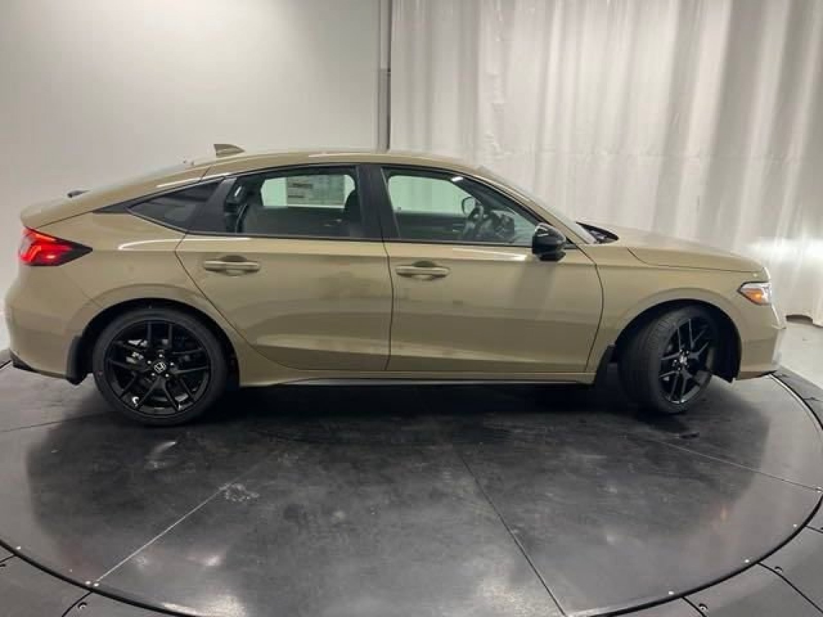 Used 2025 Honda Civic Sport image 28