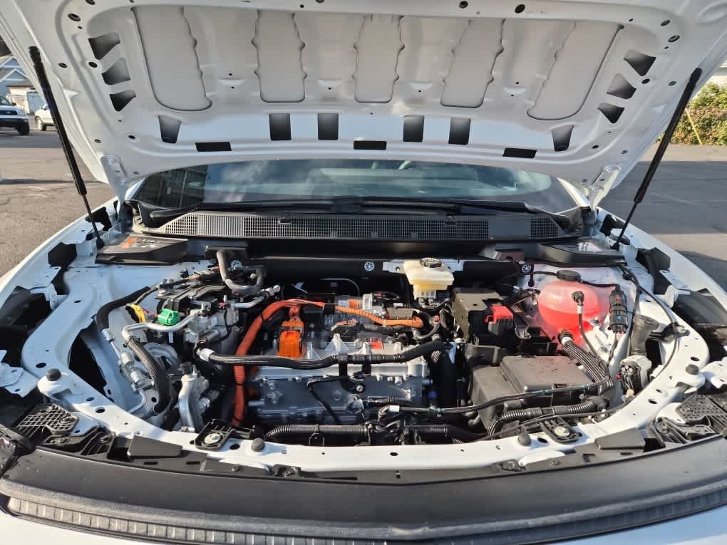 New 2026 Chevrolet Equinox EV LT image 16