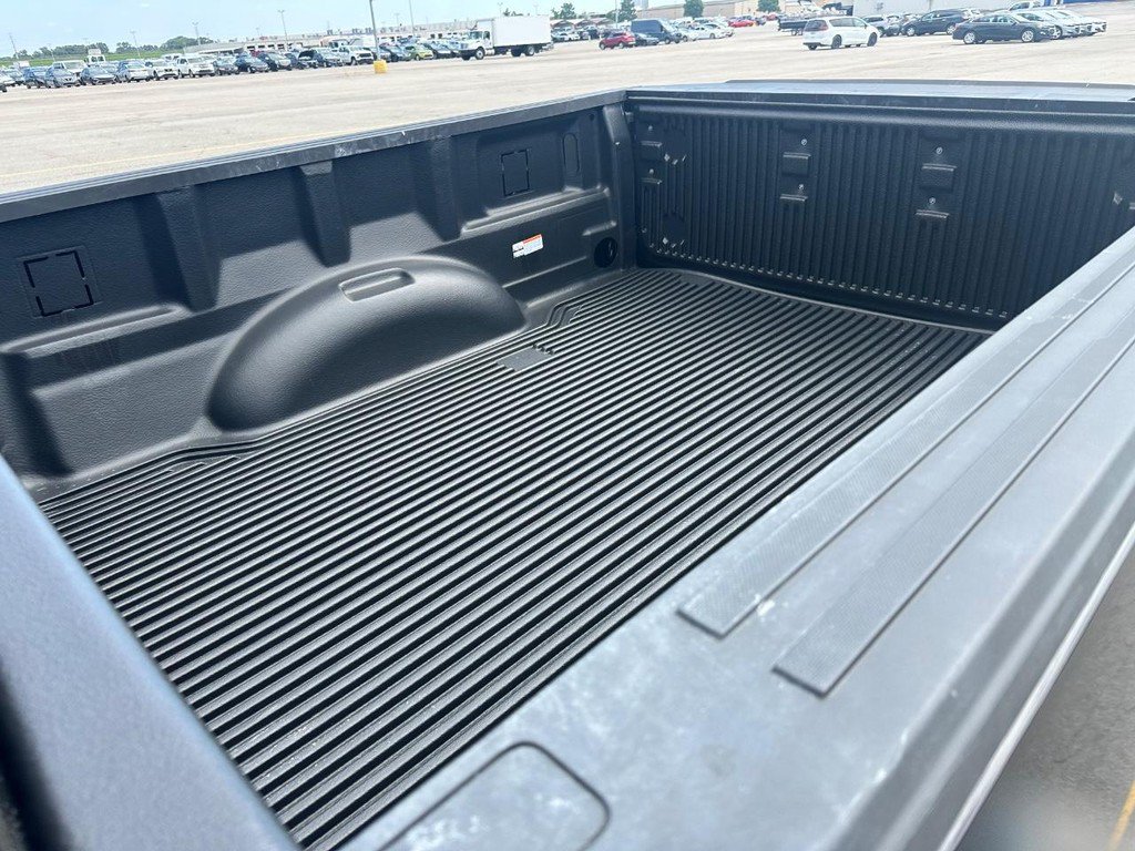 Used 2023 Ford F150 Lariat w/ Trailer Tow Package AWD/4WD image 9