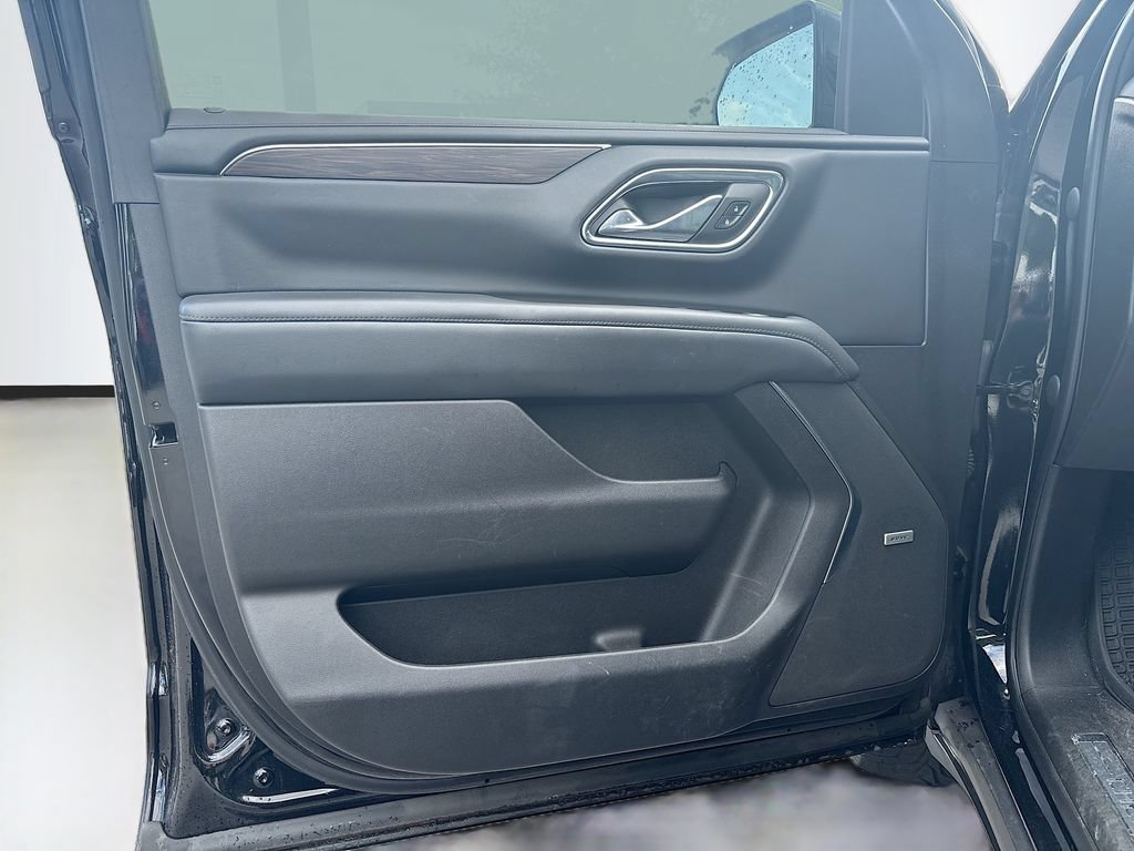 Used 2023 Chevrolet Tahoe LT AWD/4WD image 32