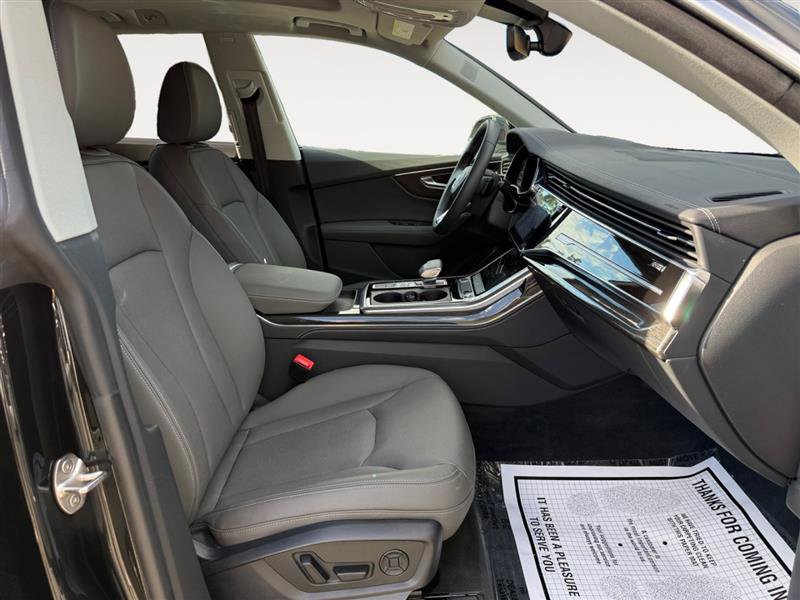 Used 2024 Audi Q8 Premium Plus w/ Premium Plus Package image 16