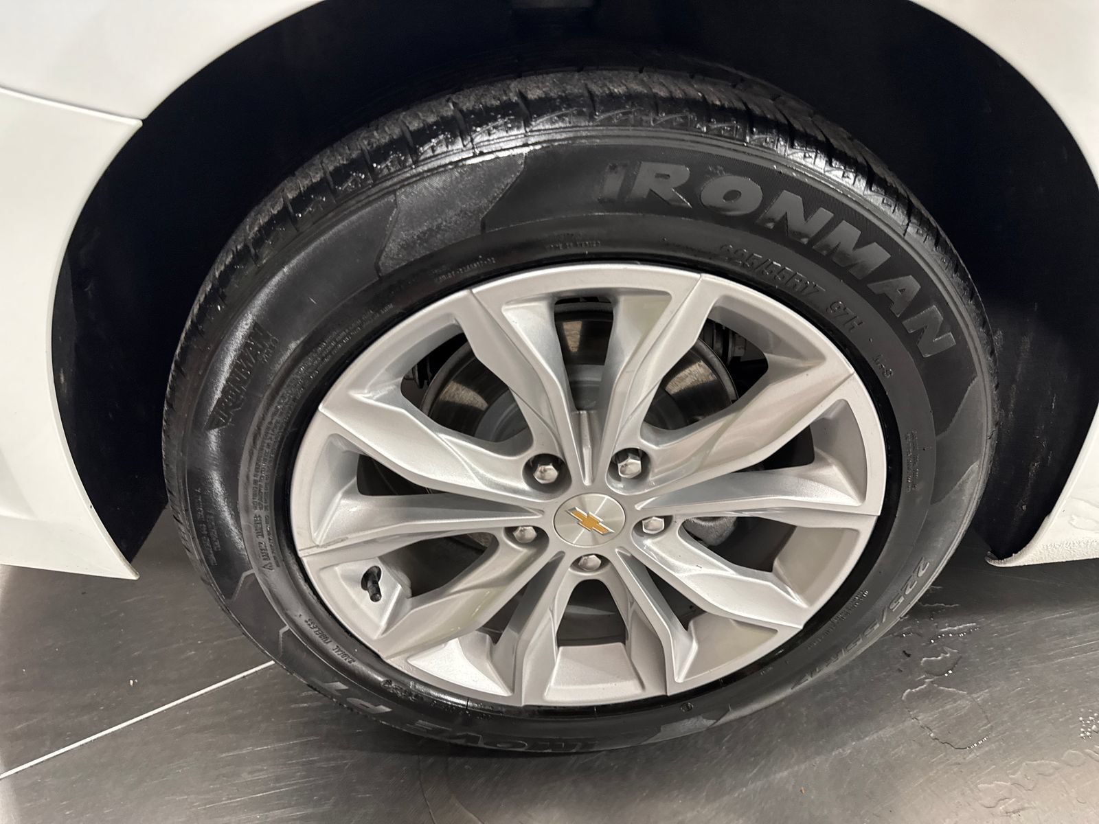 Used 2024 Chevrolet Malibu LT FWD image 13
