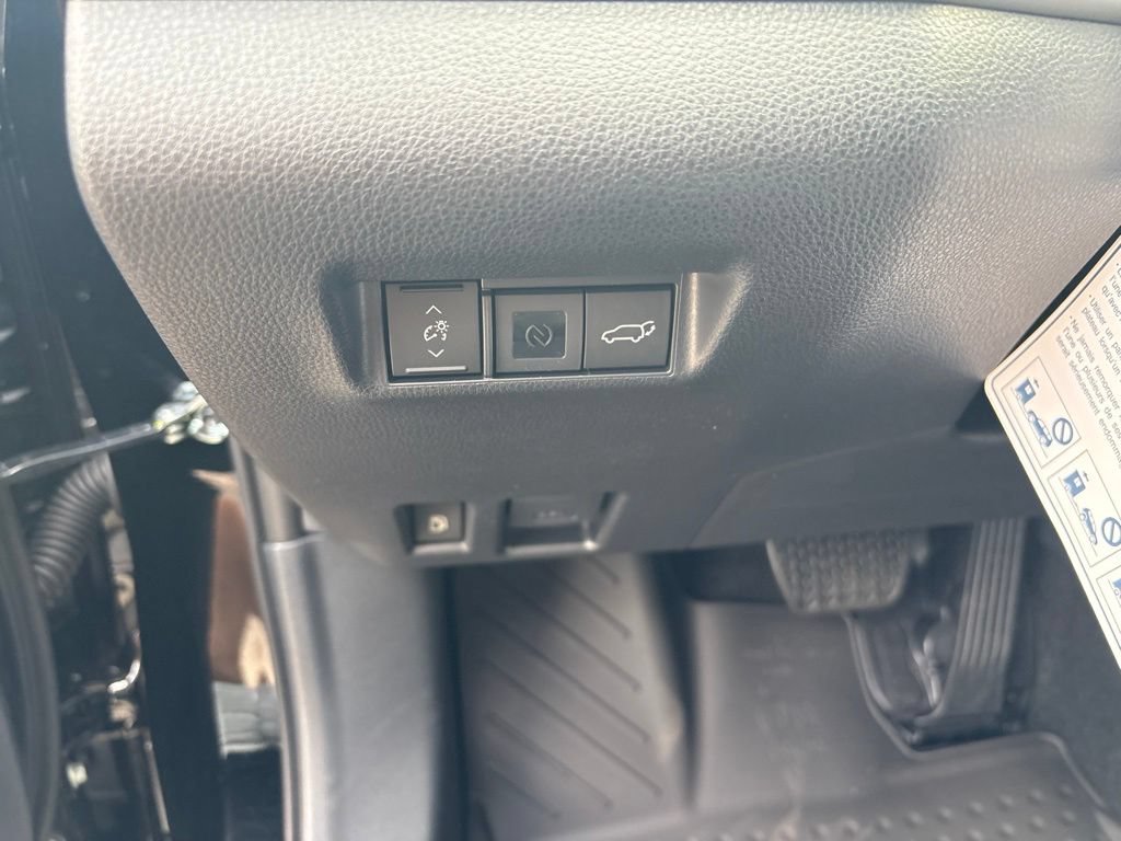 Used 2026 Toyota RAV4 AWD Plug-in Hybrid image 19
