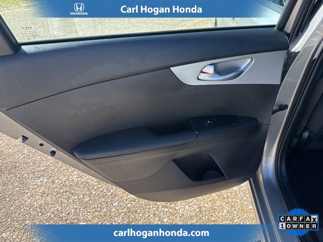 Used 2023 Kia Forte LXS image 11