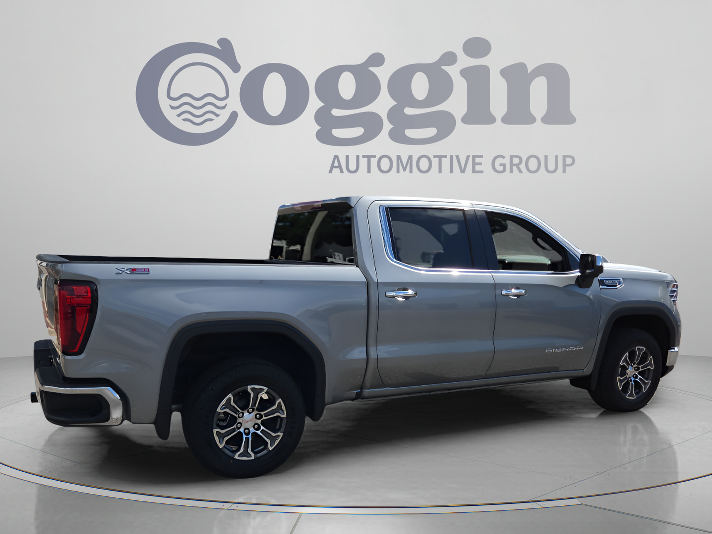 New 2026 GMC Sierra 1500 SLT w/ X31 Off-Road Package AWD/4WD image 5