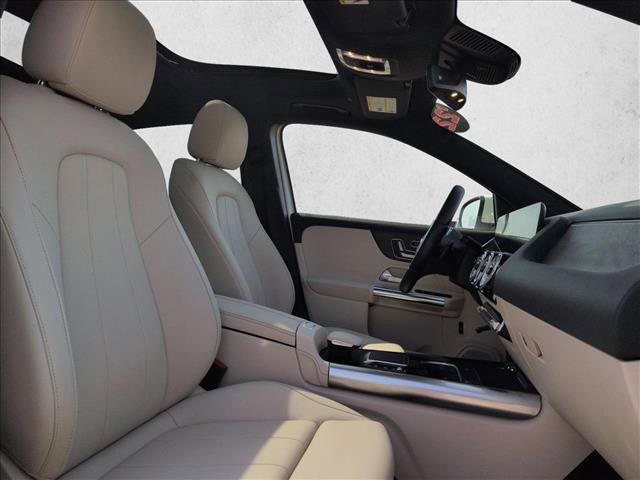 Used 2022 Mercedes-Benz GLA 250 4MATIC image 22