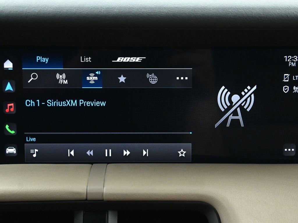 Used 2022 Porsche Taycan 4S image 37