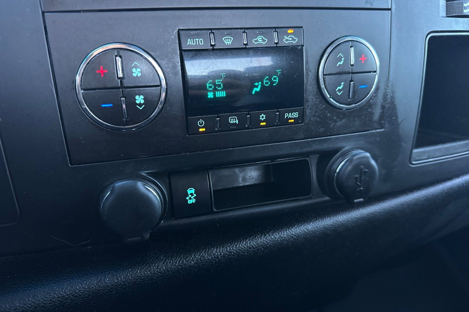 Used 2012 Chevrolet Silverado 1500 LT w/ All-Star Edition AWD/4WD image 25