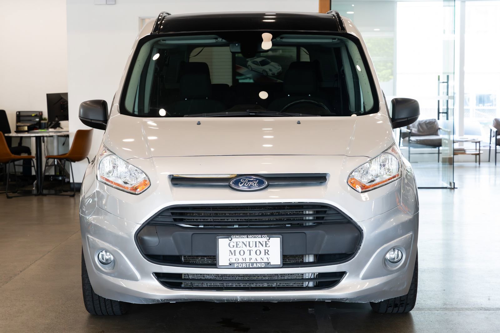 Used 2017 Ford Transit Connect XLT FWD image 2