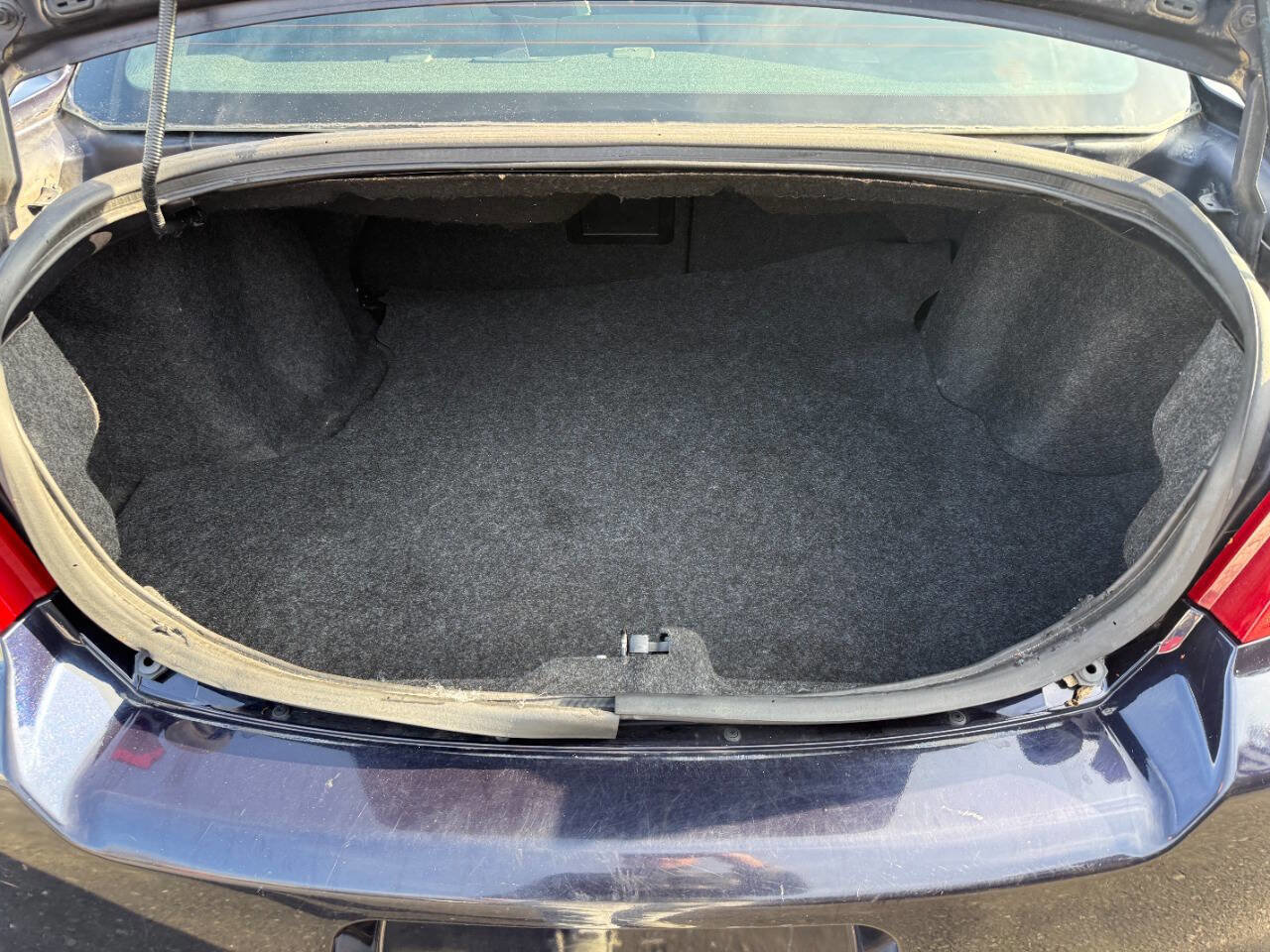 Used 2012 Dodge Avenger SXT FWD image 19