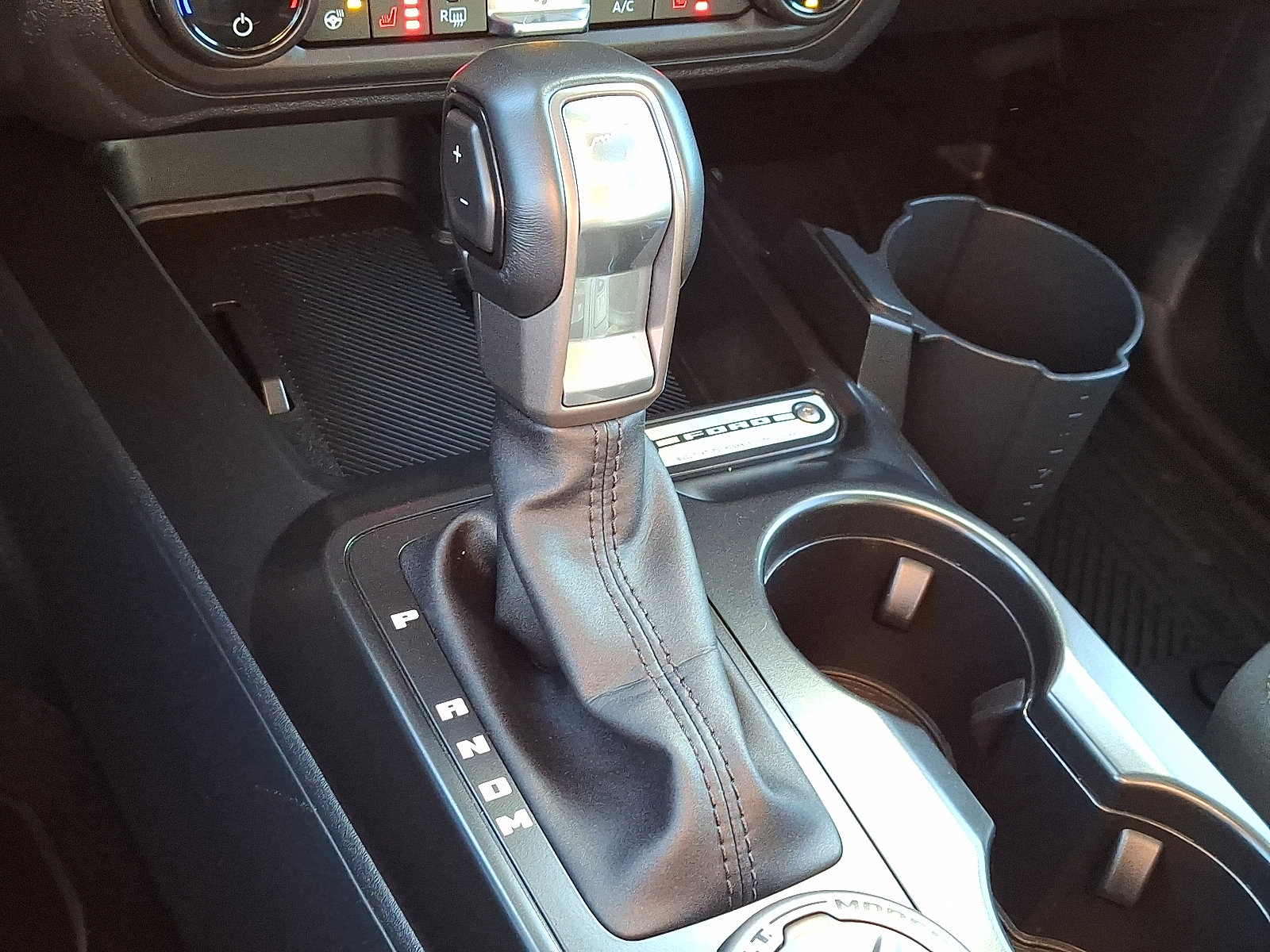 Used 2025 Ford Bronco Badlands AWD/4WD image 14