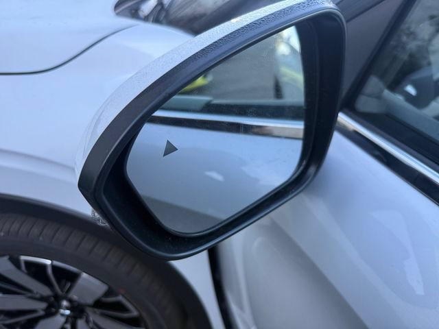 New 2026 Mitsubishi Outlander SEL FWD image 32
