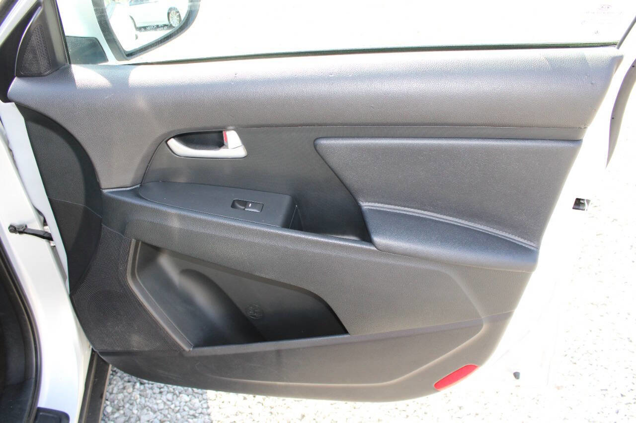 Used 2016 Kia Sportage LX image 21