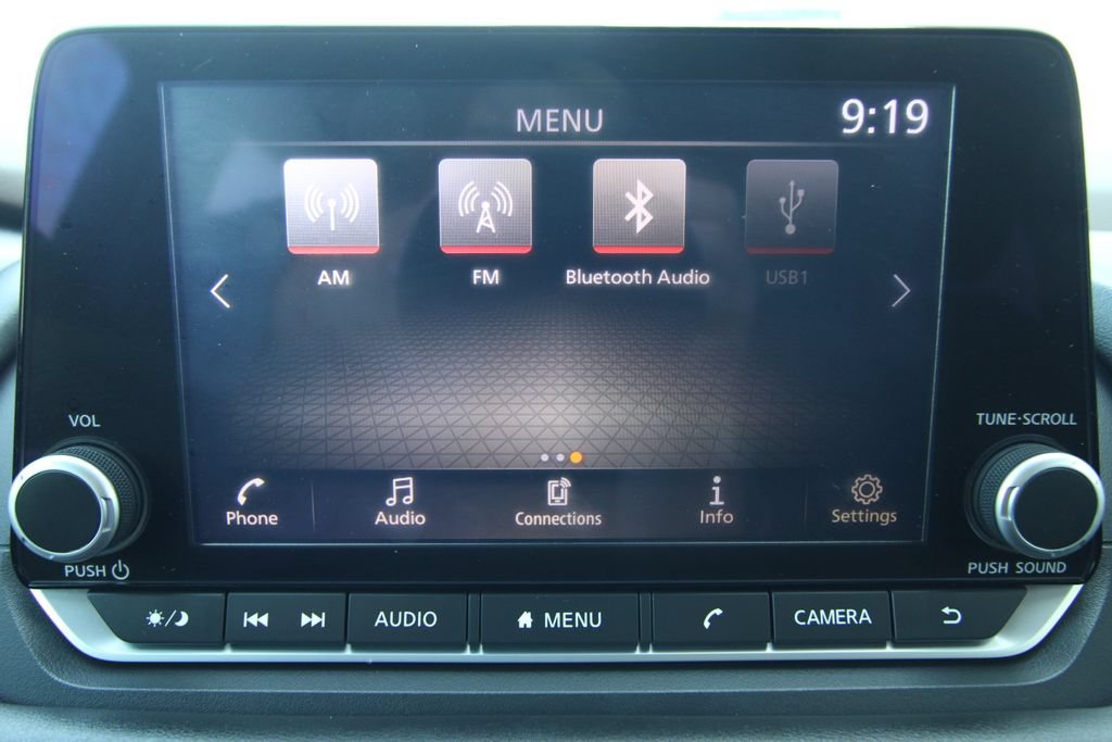 Used 2023 Nissan Rogue S AWD/4WD image 31