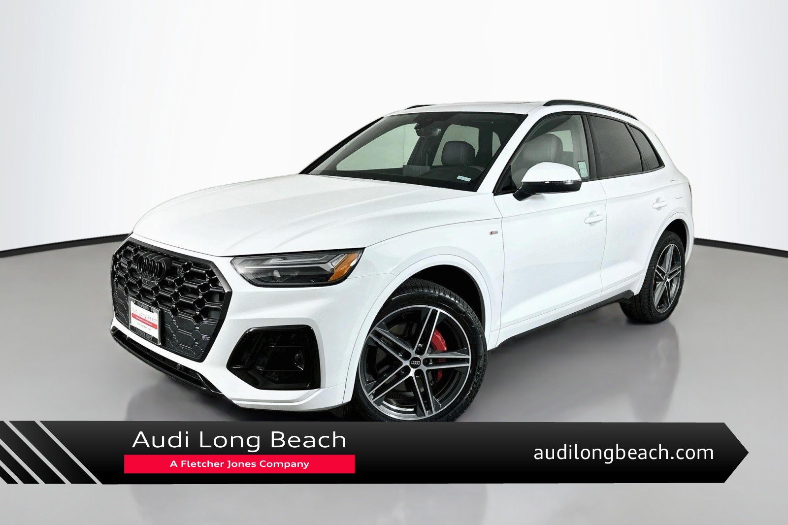 Used 2024 Audi Q5 e Premium Plus AWD/4WD image 1
