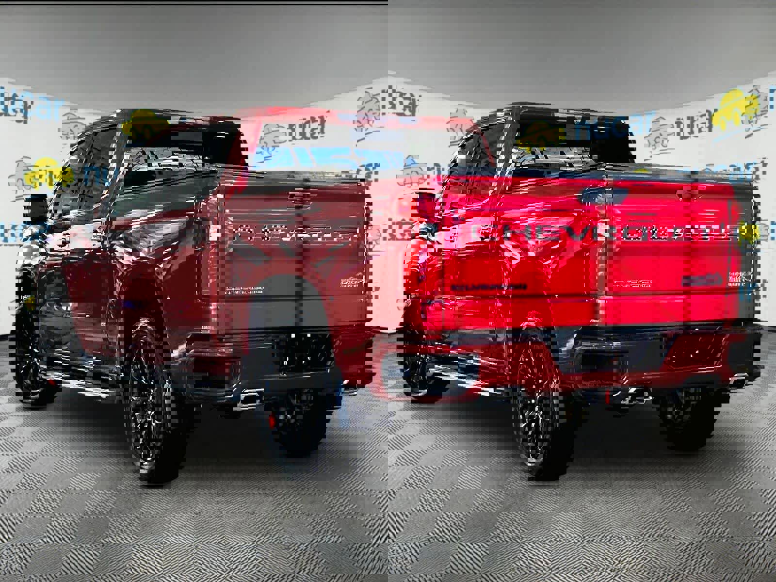 Used 2020 Chevrolet Silverado 1500 High Country w/ Technology Package image 4