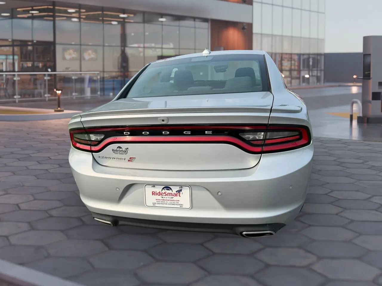 Used 2019 Dodge Charger SXT AWD/4WD image 10