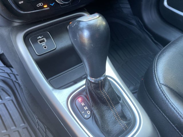 Used 2020 Jeep Compass Latitude FWD image 17