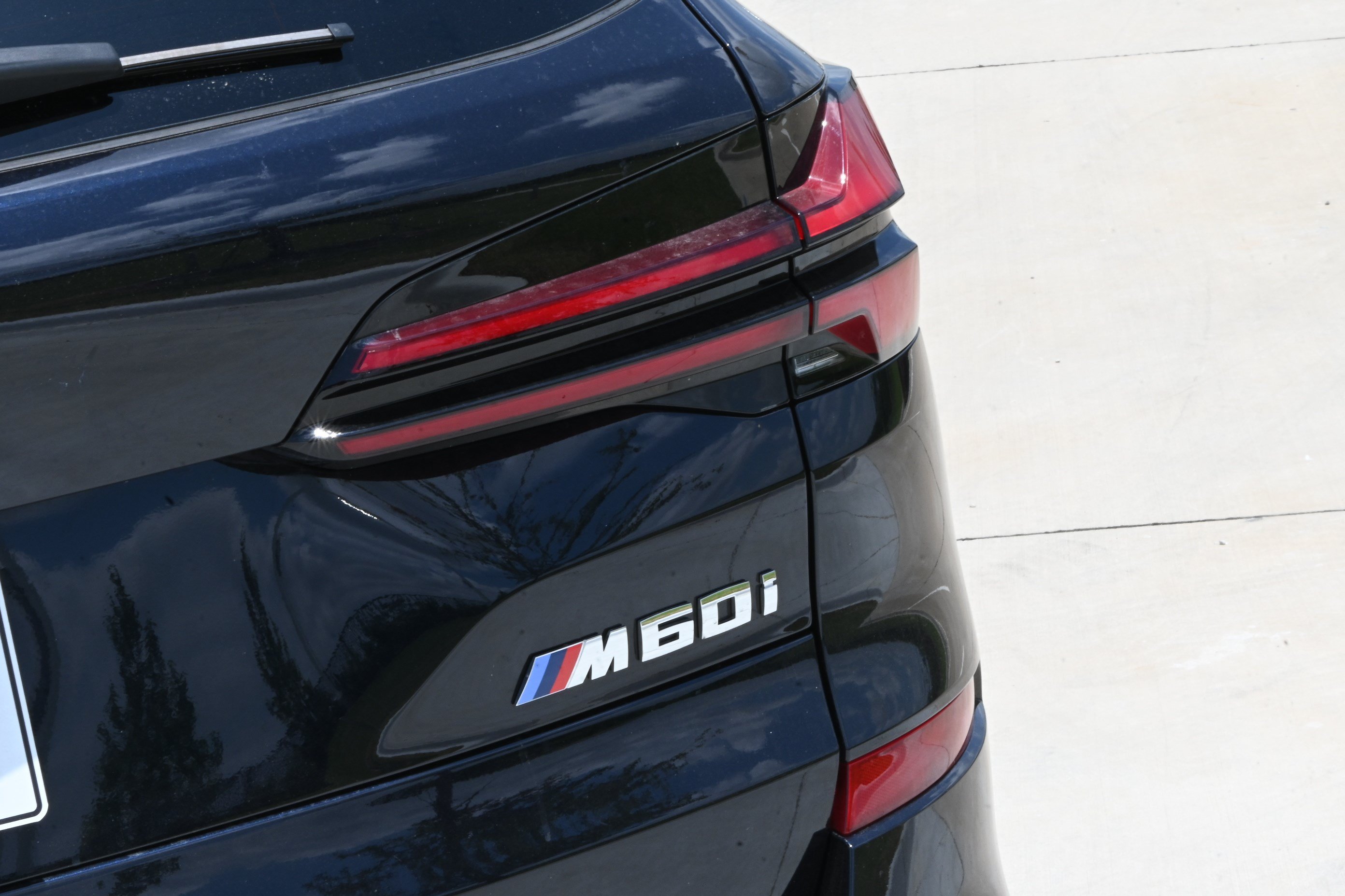 Certified 2025 BMW X5 M60i AWD/4WD image 36