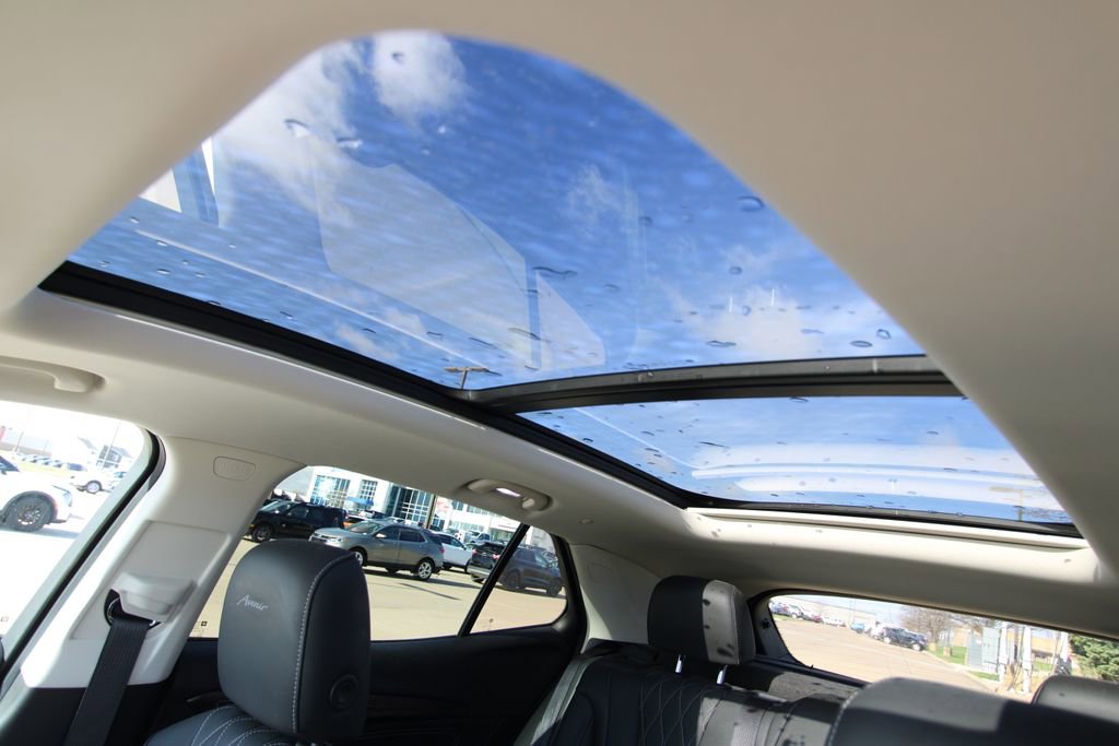 Used 2023 Buick Envision Avenir image 13