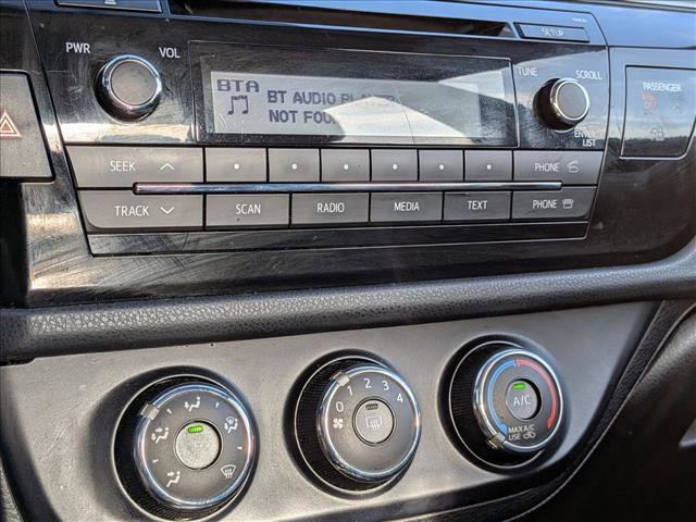Used 2015 Toyota Corolla L image 6