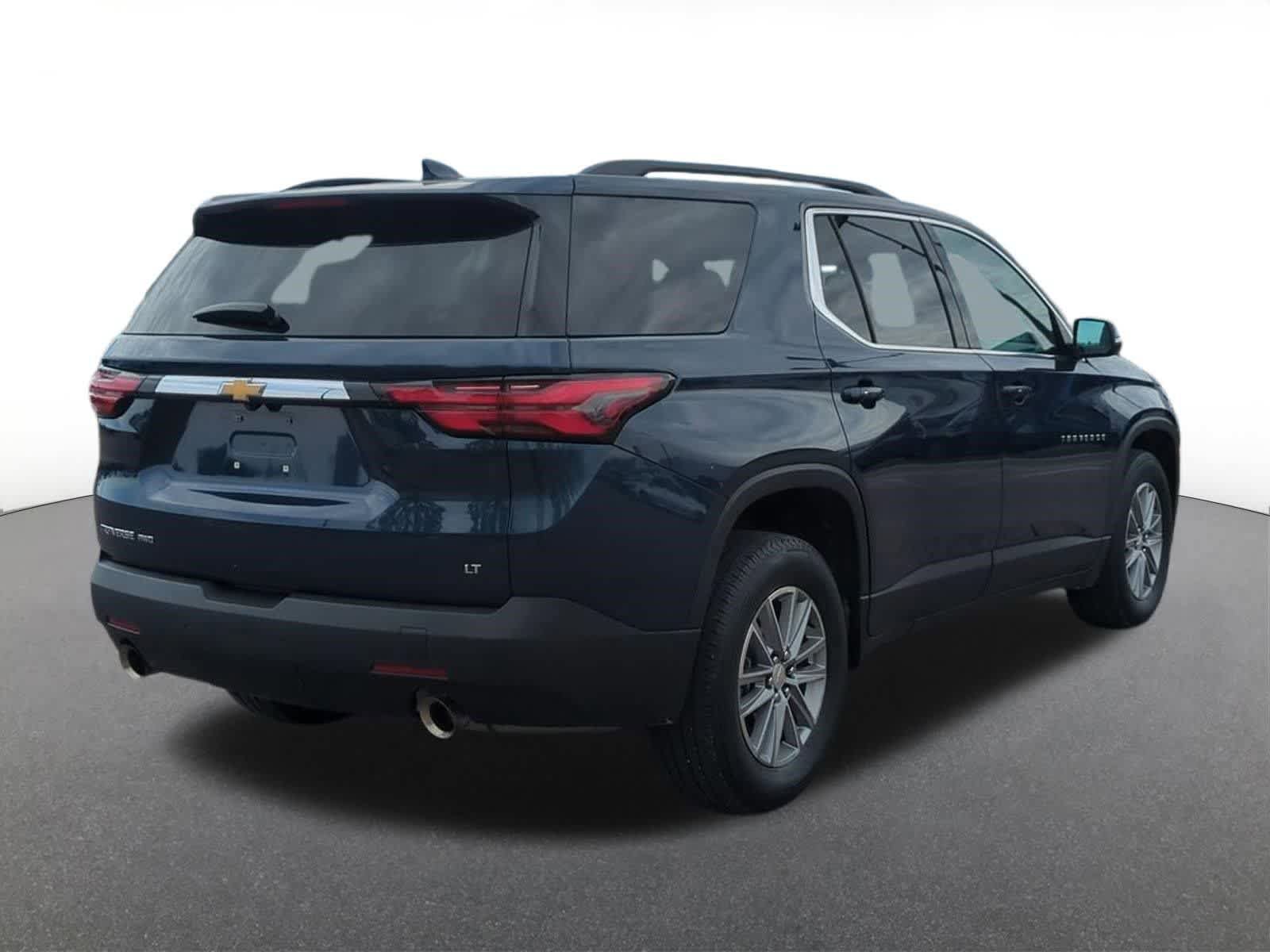 Used 2023 Chevrolet Traverse LT AWD/4WD image 6