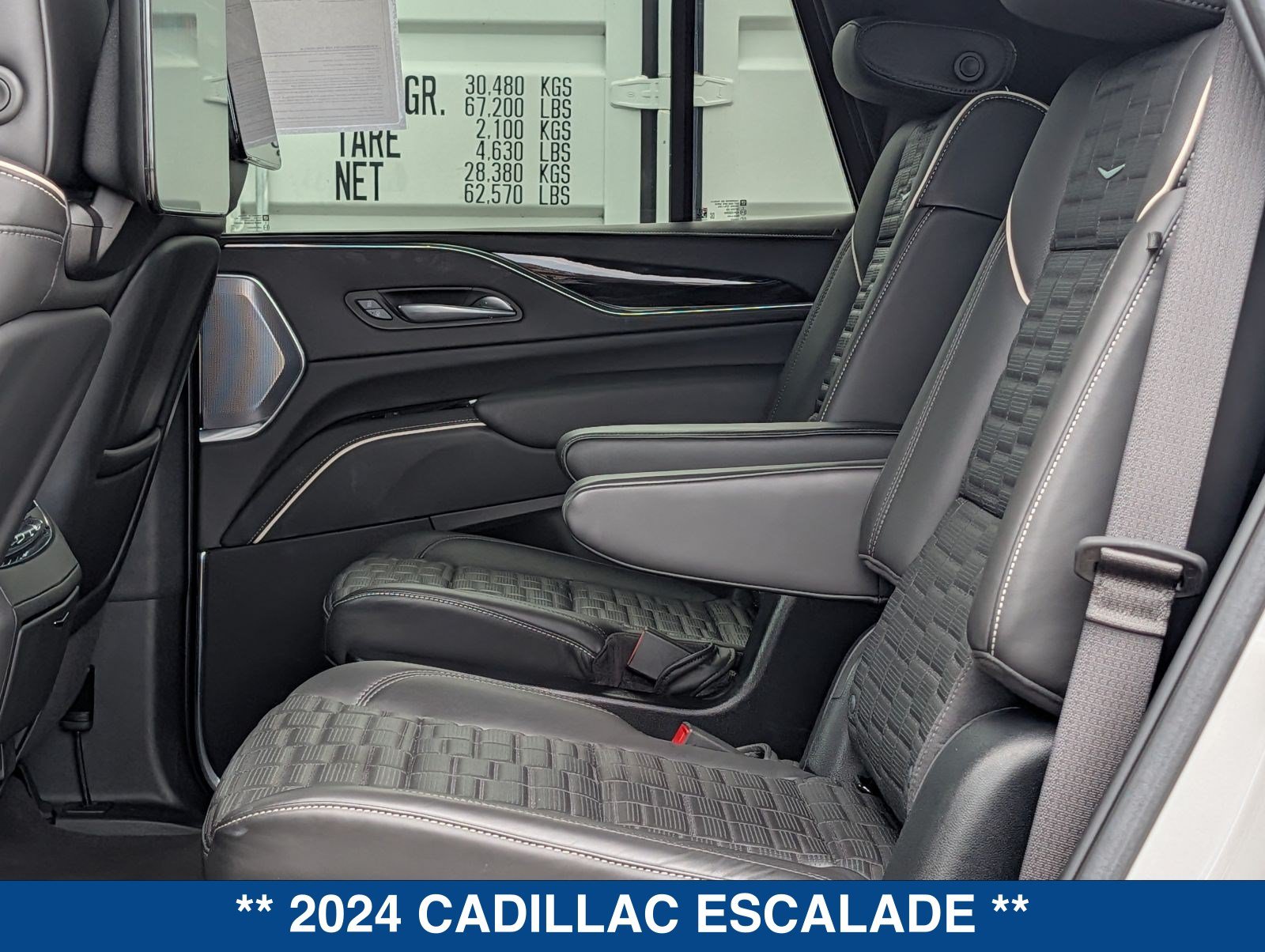 Used 2024 Cadillac Escalade V w/ LPO, ONYX Package AWD/4WD image 15