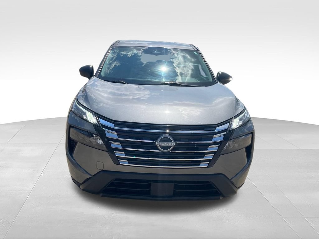 Used 2024 Nissan Rogue S AWD/4WD image 8