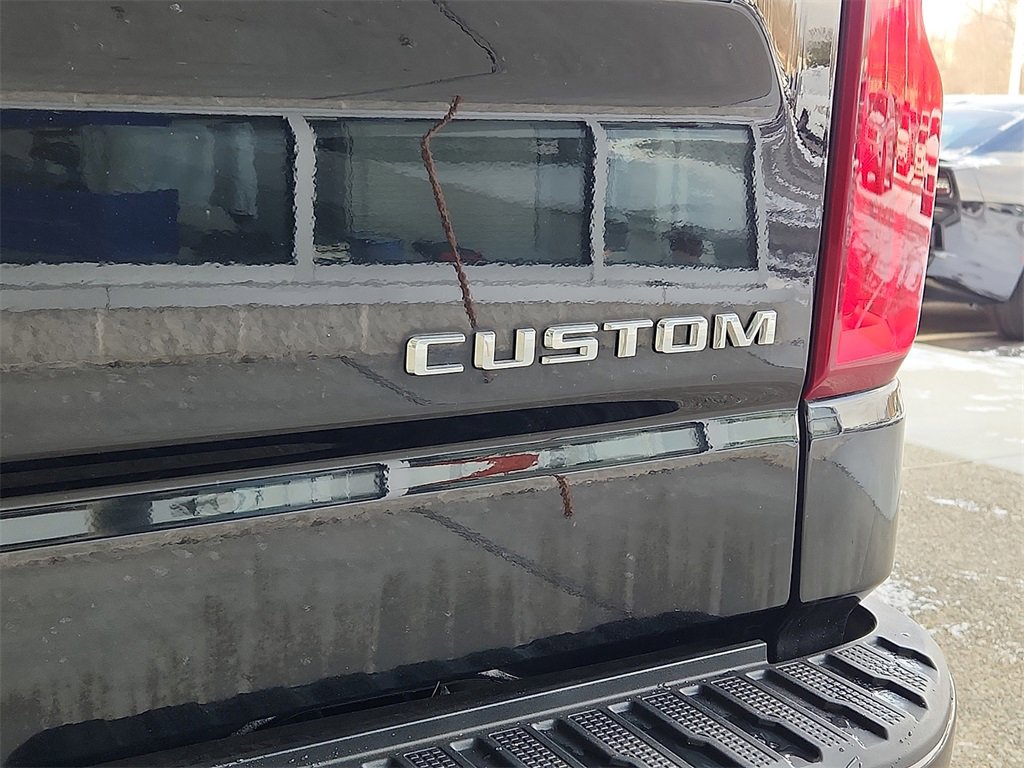 Used 2020 Chevrolet Silverado 1500 Custom w/ Custom Value Package image 31